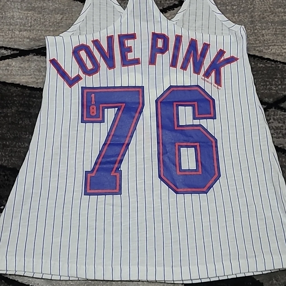 VS PINK 2012 CHICAGO CUBS BLING RHINESTONES RACERBACK LOGO TANK-TOP PRICE FIRM - Picture 12 of 13